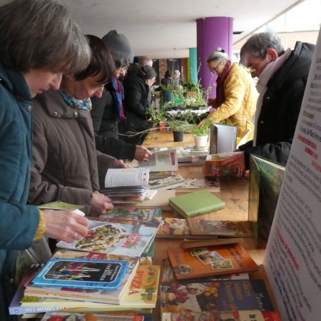 don de plantes aquatiques aux Rencontres Mains Vertes